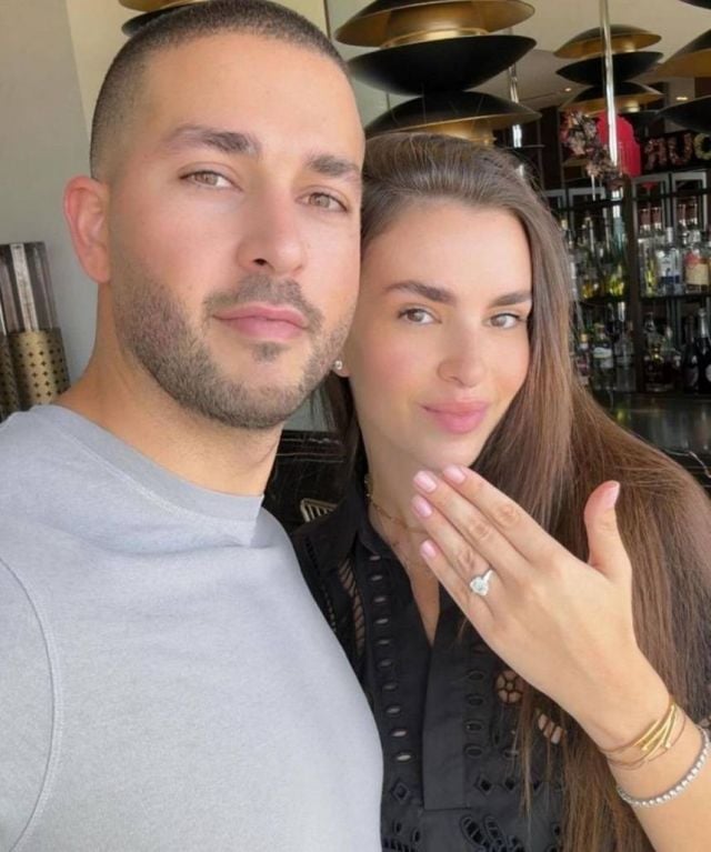 سيليو صعب وخطيبته 