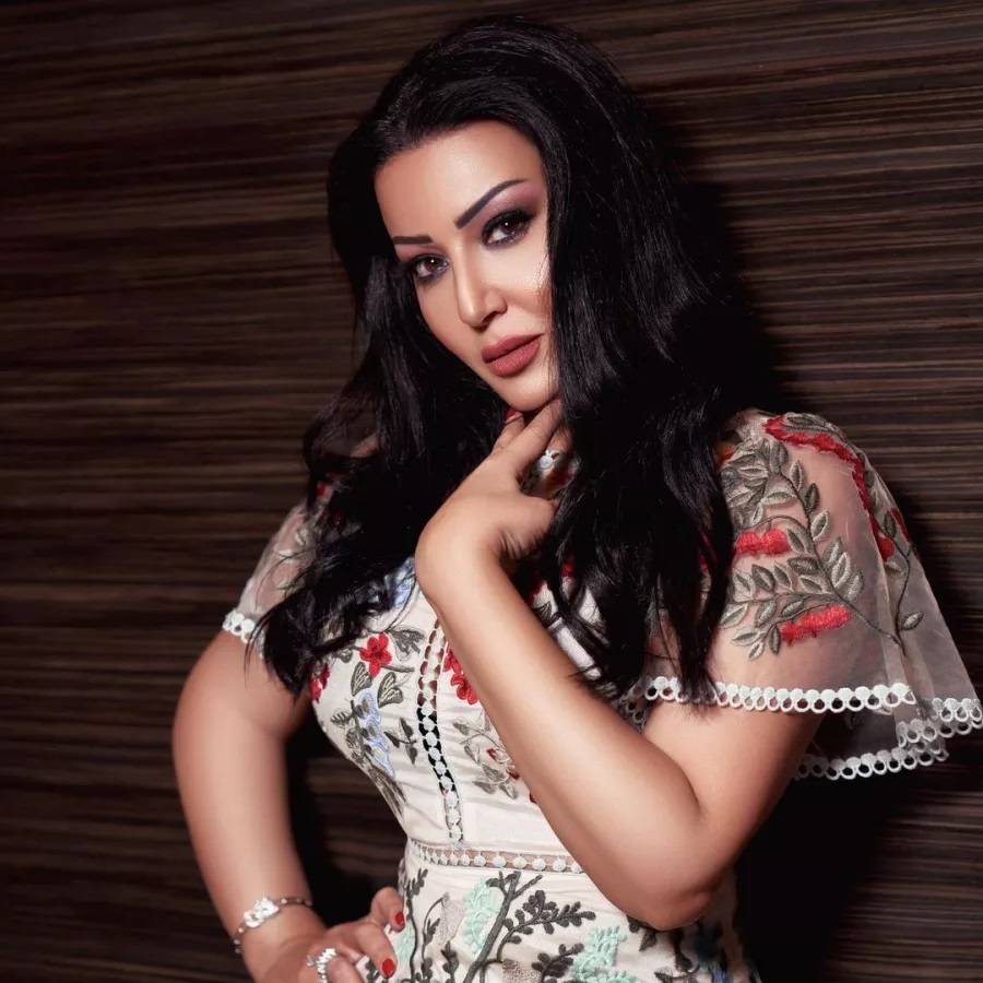 سمية الخشاب توّجه رسالة لنوال الزغبي في عيد ميلادها