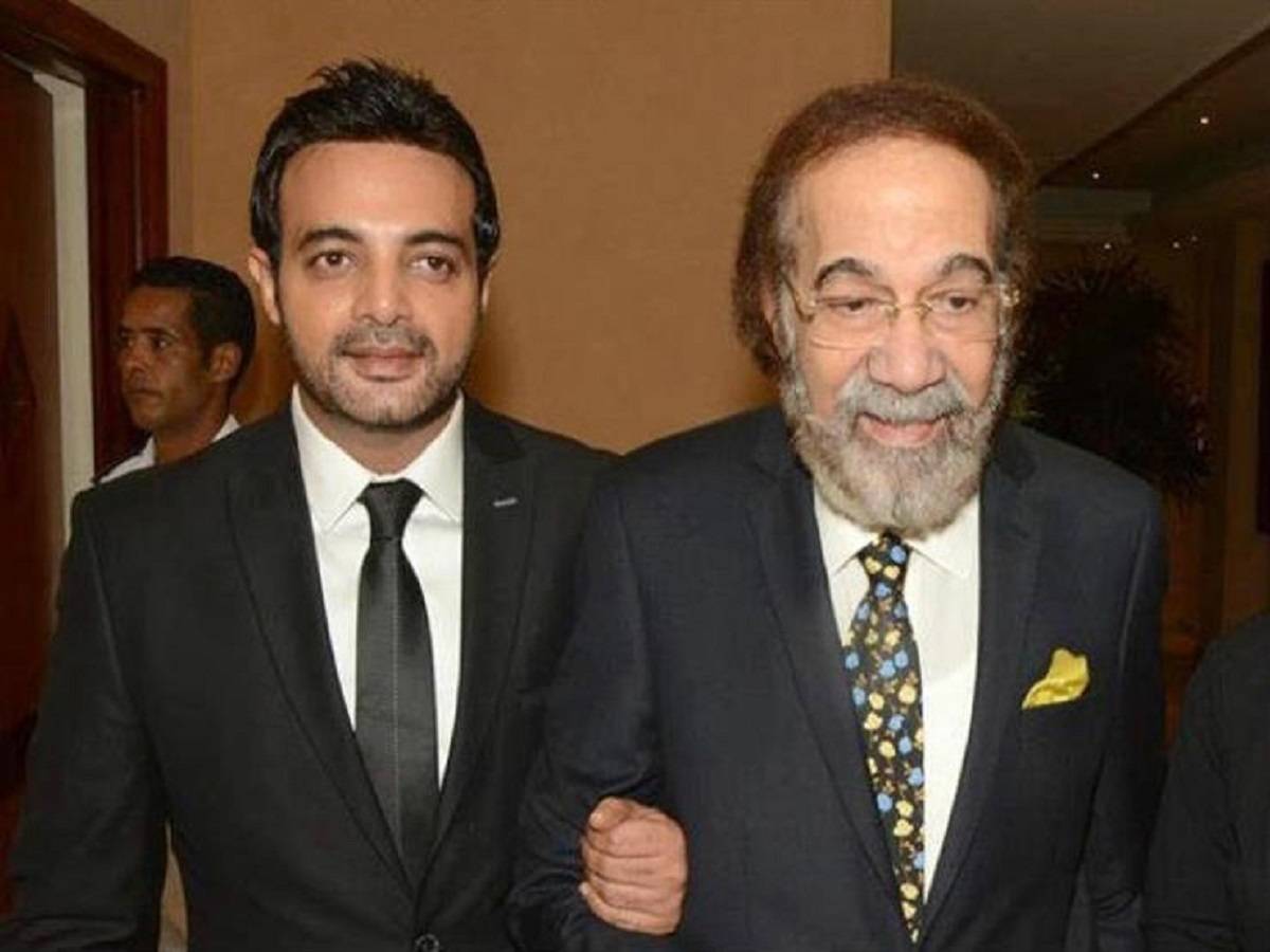 عمرو محمود ياسين يحيي ذكرى ميلاد والده بكلمات مؤثرة