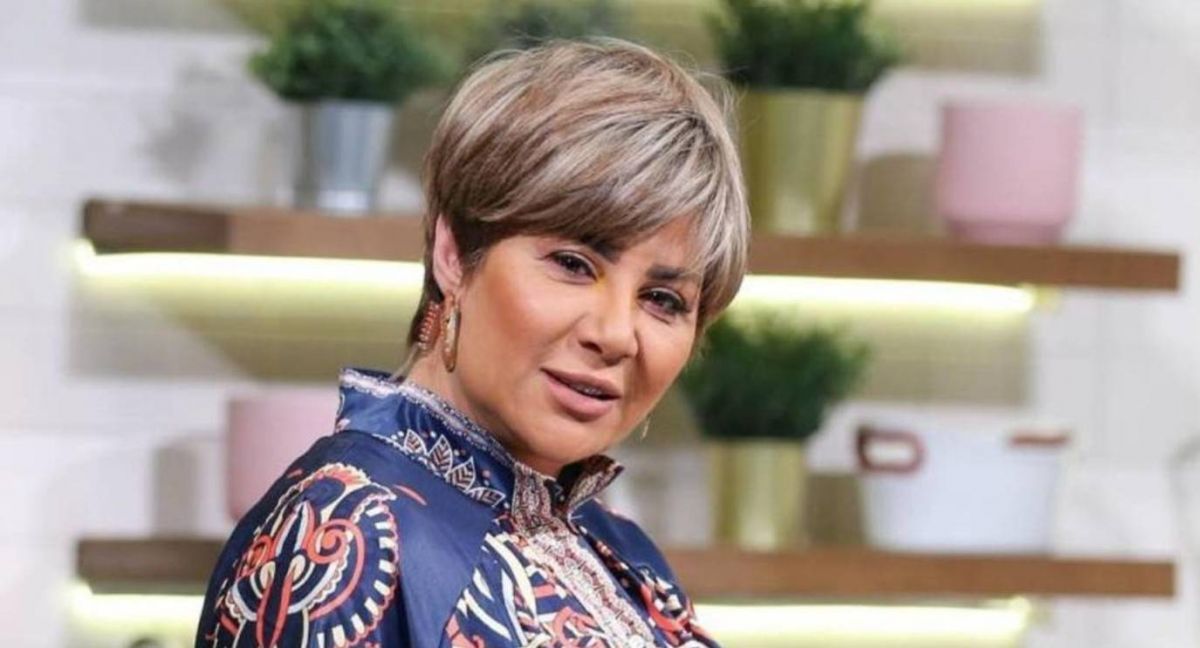 بالفيديو - مفيدة شيحة: فستان ابنتي تمزق ليلة عقد قرانها