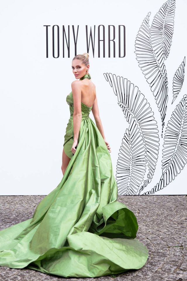 ANNA MARIA OLBRYCHT TONY WARD COUTURE