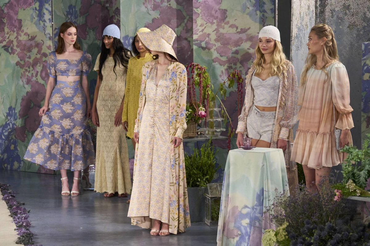 wardrobe Summer أساسيات خزانة الصيف