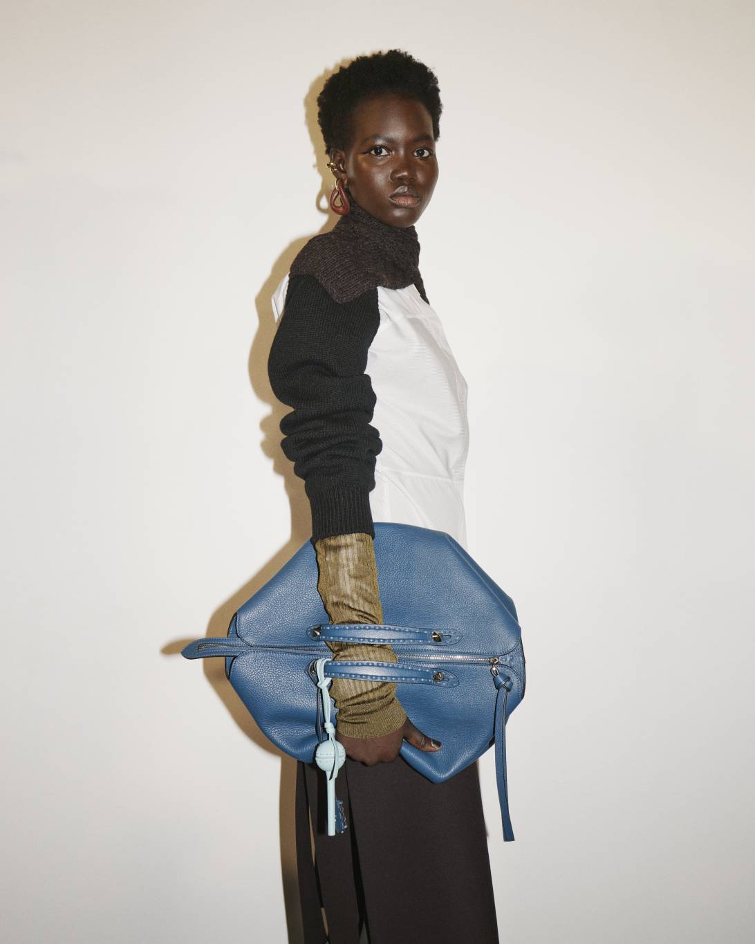 By The Way Selleria bag FENDI W's AW24 BTS Images by Ellen Fedors By The Way Selleria bag FENDI W's AW24 BTS Images by Ellen Fedors