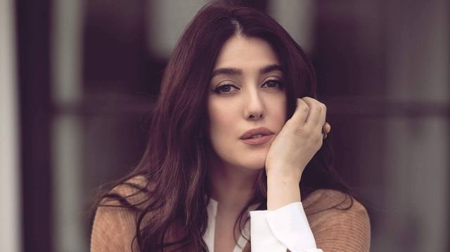 بعد إعلان إصابتها بسرطان الثدي... ما هي نصائح كندة علوش للنساء