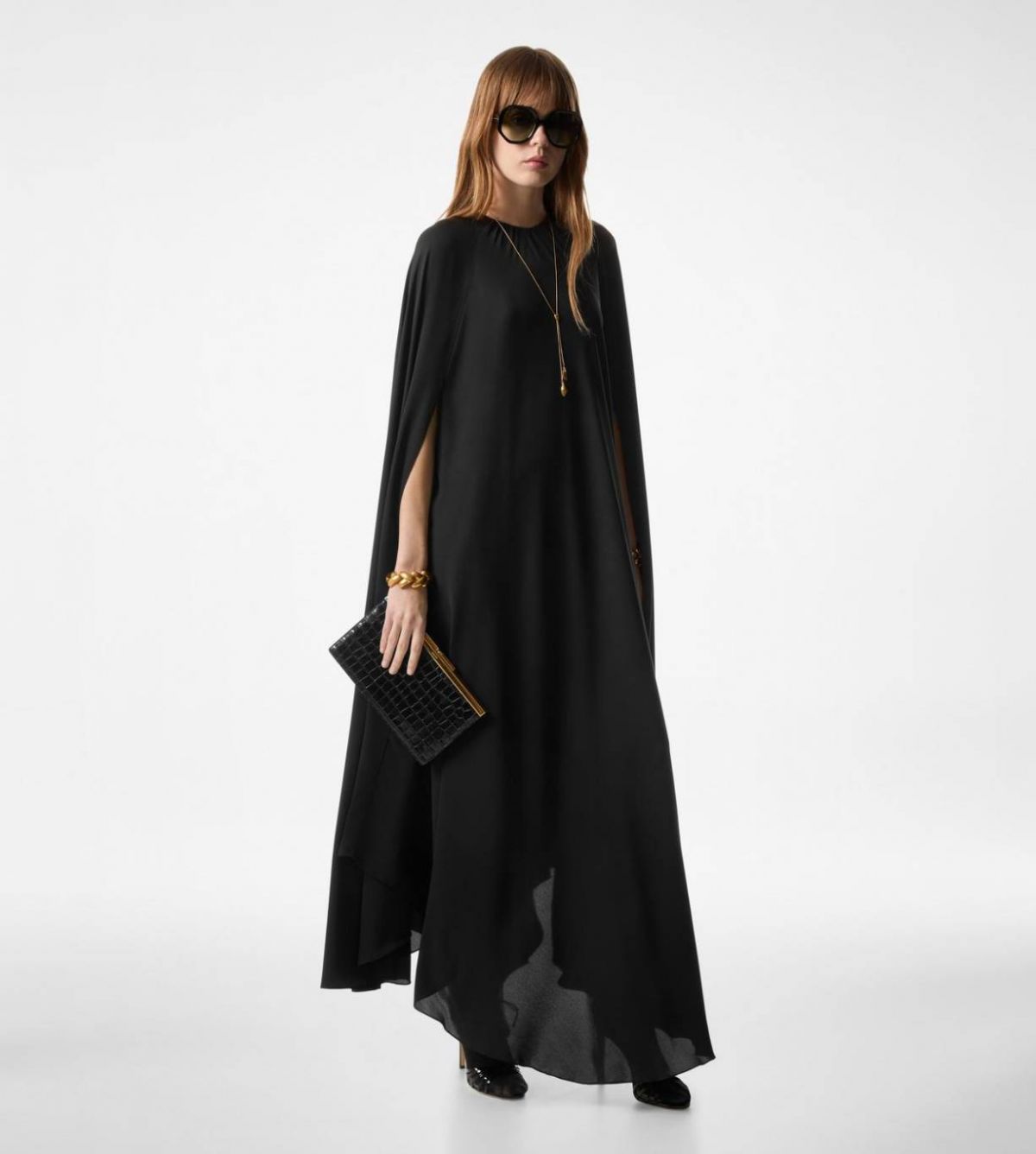 مجموعة خريف 24 TOM FORD... تمازج الخياطة والموضة