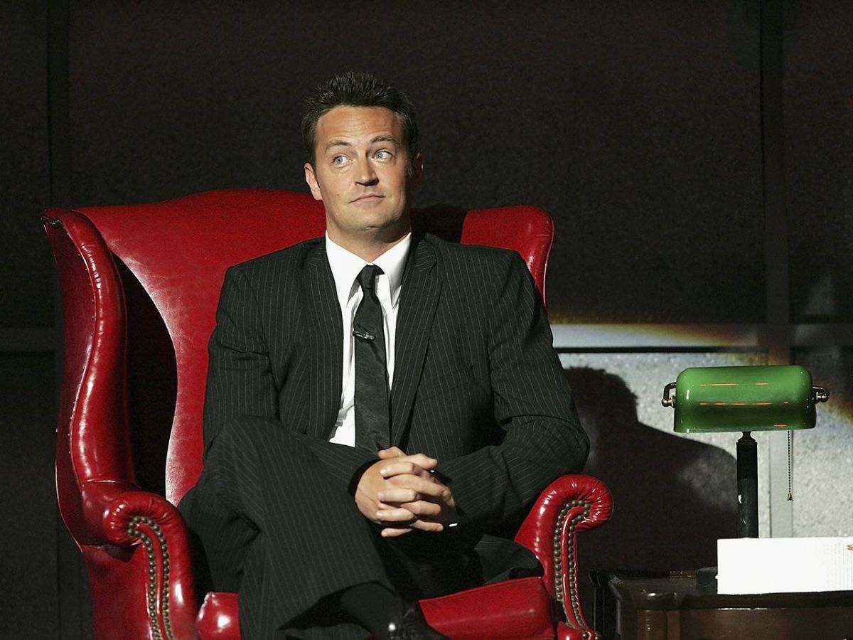 صدمة جديدة في وفاة ماثيو بيري... استجواب نجمة ومصادرة أغراضها