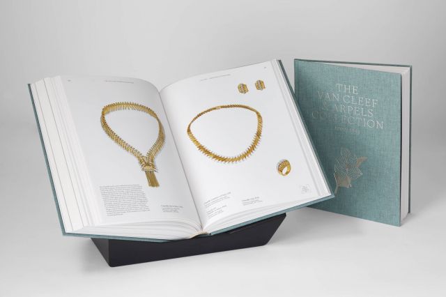 Van Cleef & Arpels Collection_T3012_V3019_B0006-catalogue-D1