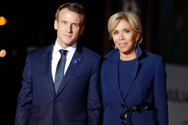 بالفيديو - زوجة الرئيس الفرنسي تخرق البروتوكول المَلَكي... هذا موقف الملكة كاميلا