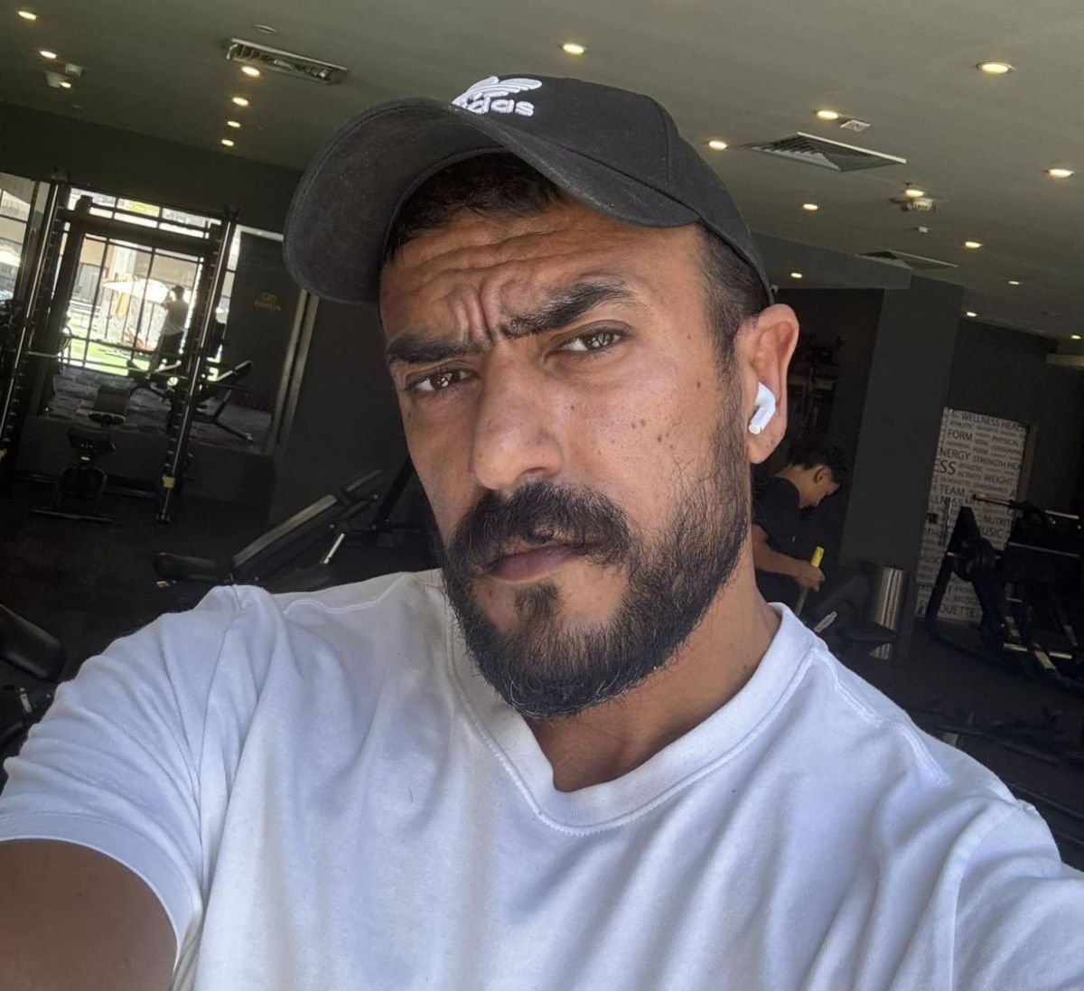 للمرة الثالثة... أحمد العوضي يُطلق مسابقة عن عمله الفني الجديد