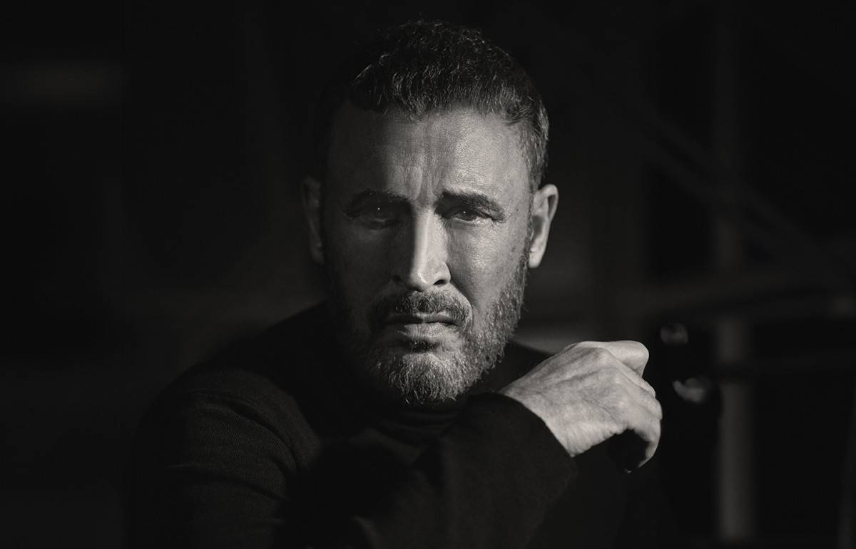 بالفيديو - كاظم الساهر يتحدّى المرض في جدّة... هذا ما قاله