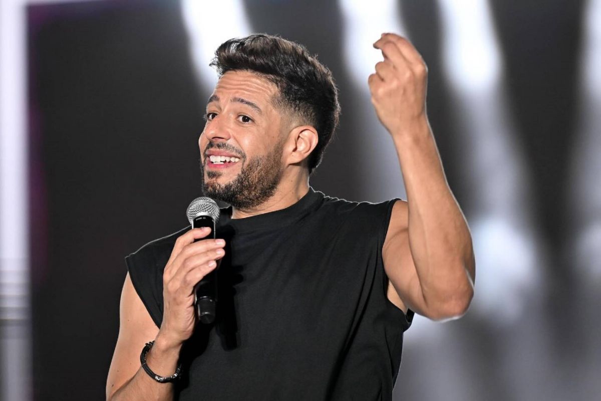 بالصور - محمد حماقي يحيي حفلاً كبيراً في بور سعيد