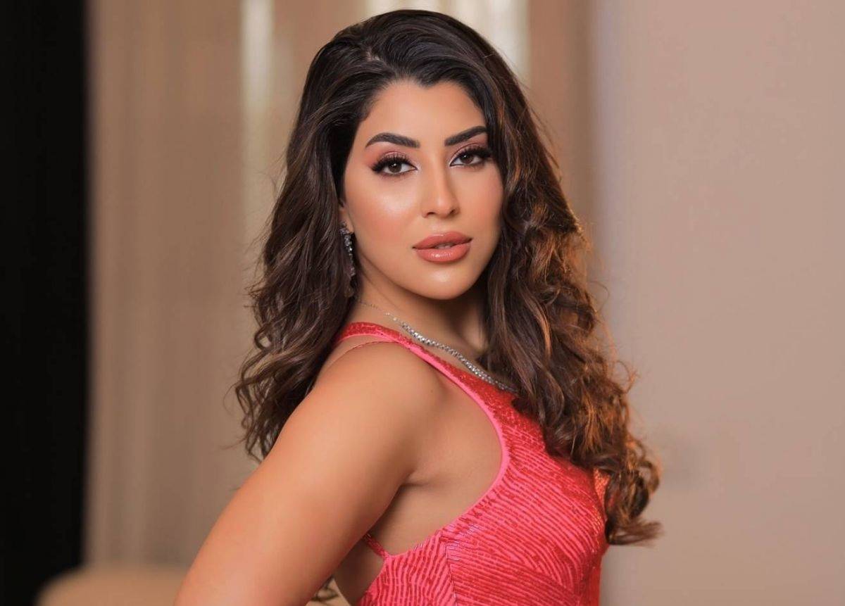 للمرة الثانية... آيتن عامر تسخر من شائعات زواجها