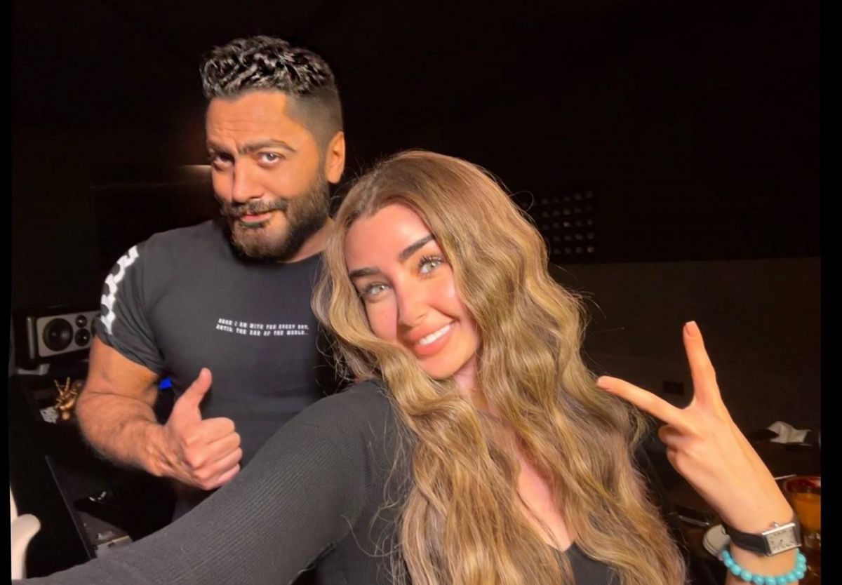 فيديو طريف لتامر حسني وهنا الزاهد في كواليس التصوير