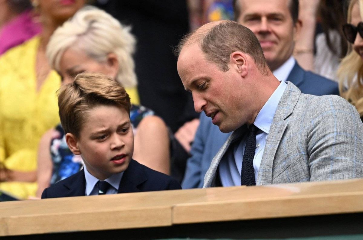 الأمير جورج كبُر وتغيّرت ملامحه... هل يشبه والده؟