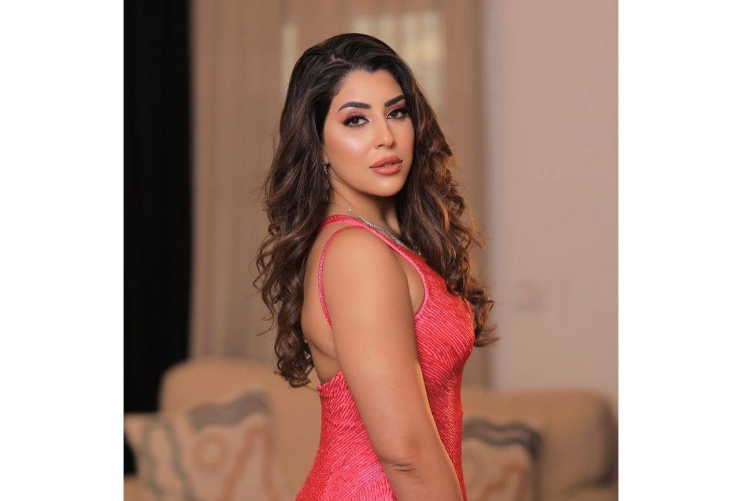 آيتن عامر تردّ بسخرية على تغريدة غريبة!