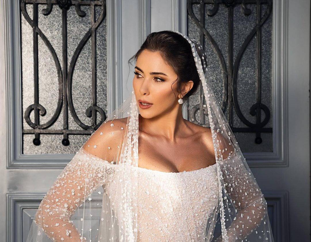 دانييلا رحمة توثّق لحظات خاصة من شهر العسل