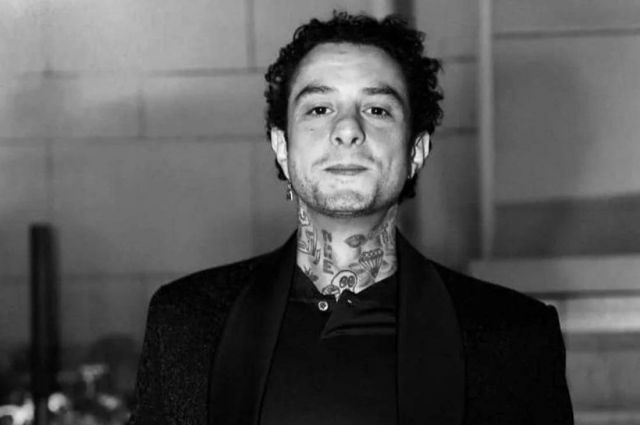 أحمد الفيشاوي يحتفل بذكرى وفاة والده