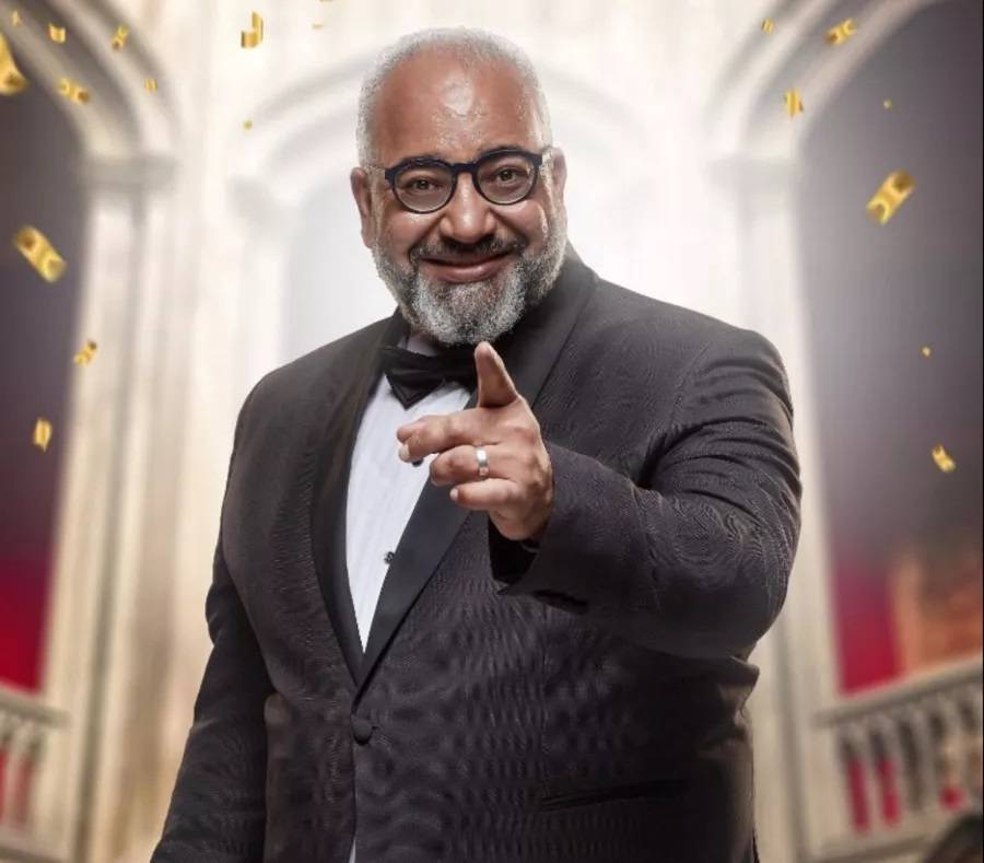 سرّ غياب بيومي فؤاد عن خطوبة نجله