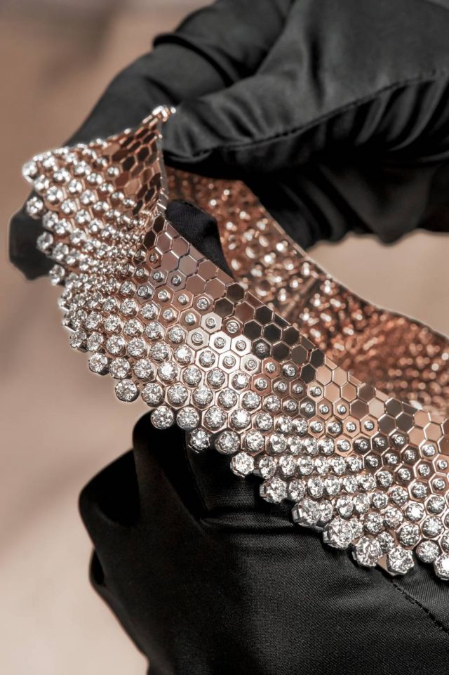 CHAUMET_Bee My Love Necklace 2024_Savoir-faire  