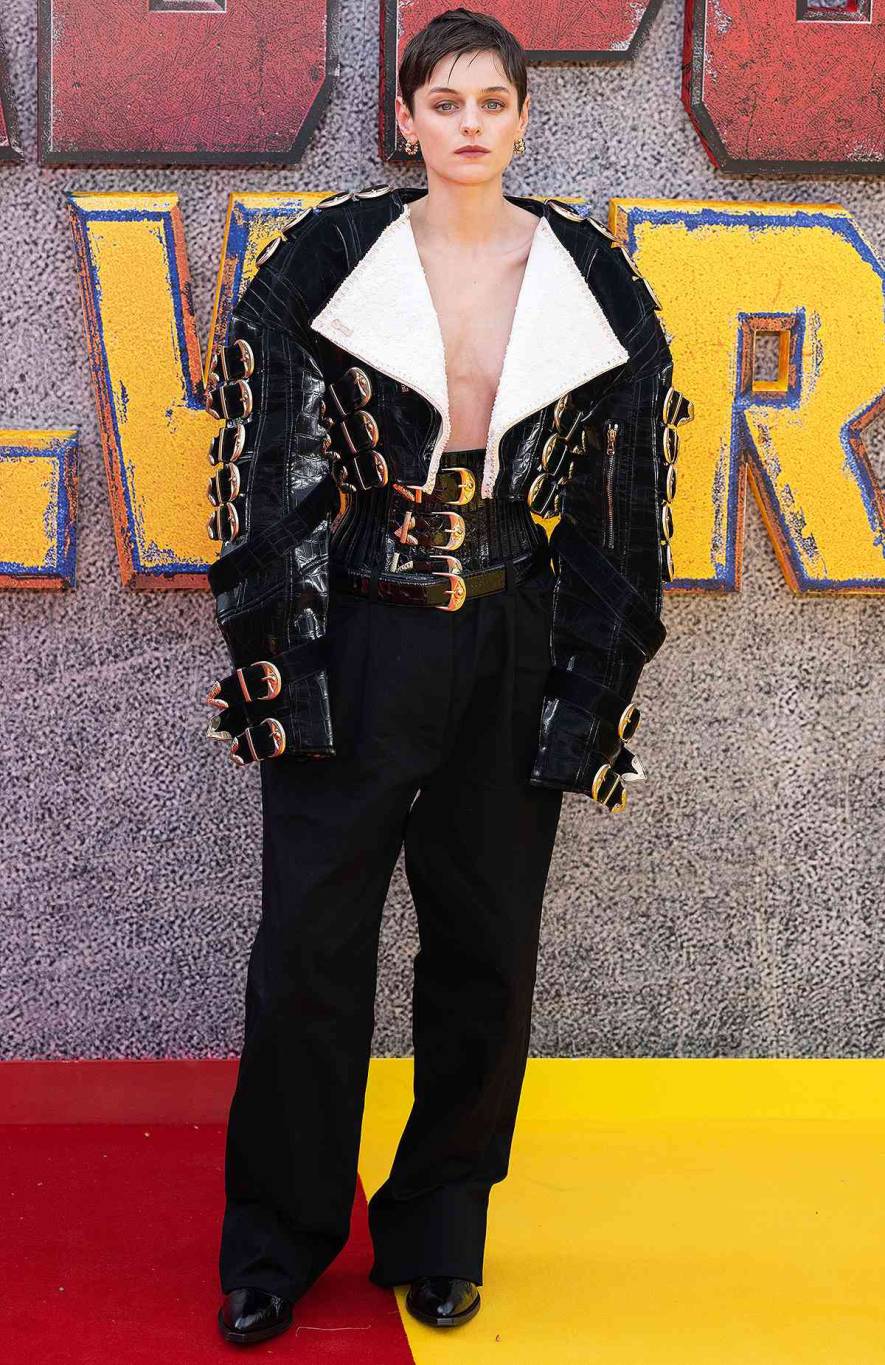 نجمة Deadpool & Wolverine جريئة بتوقيع Schiaparelli