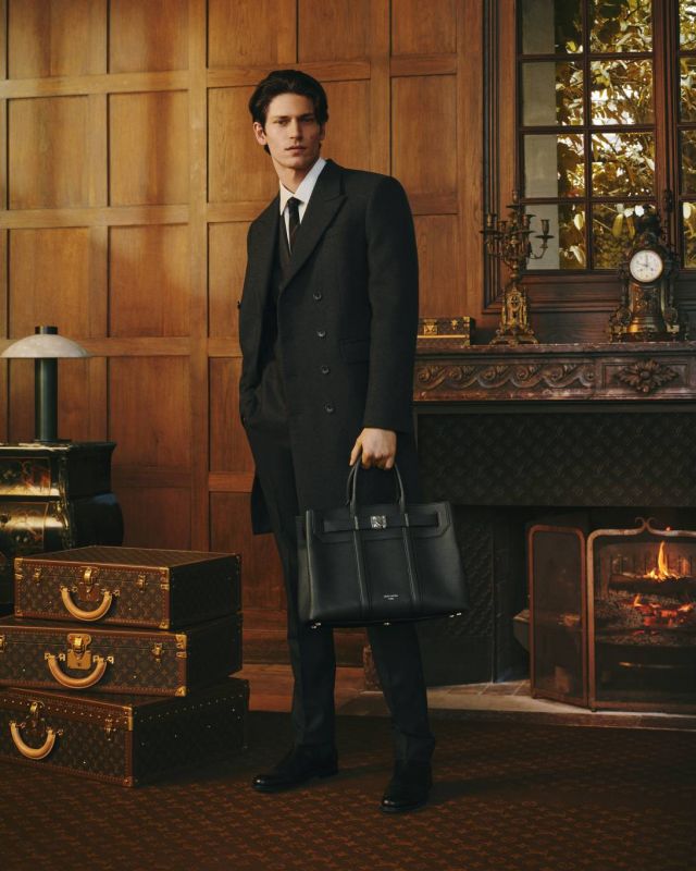 LV NEW FORMAL SPRING SUMMER 2025 LOOK 4