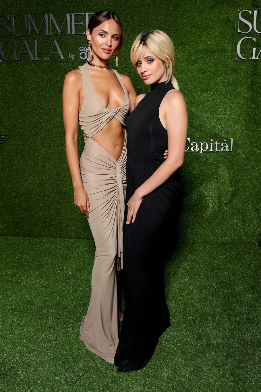 أبرز إطلالات حفل Summer Gala بين الأسود والجرأة