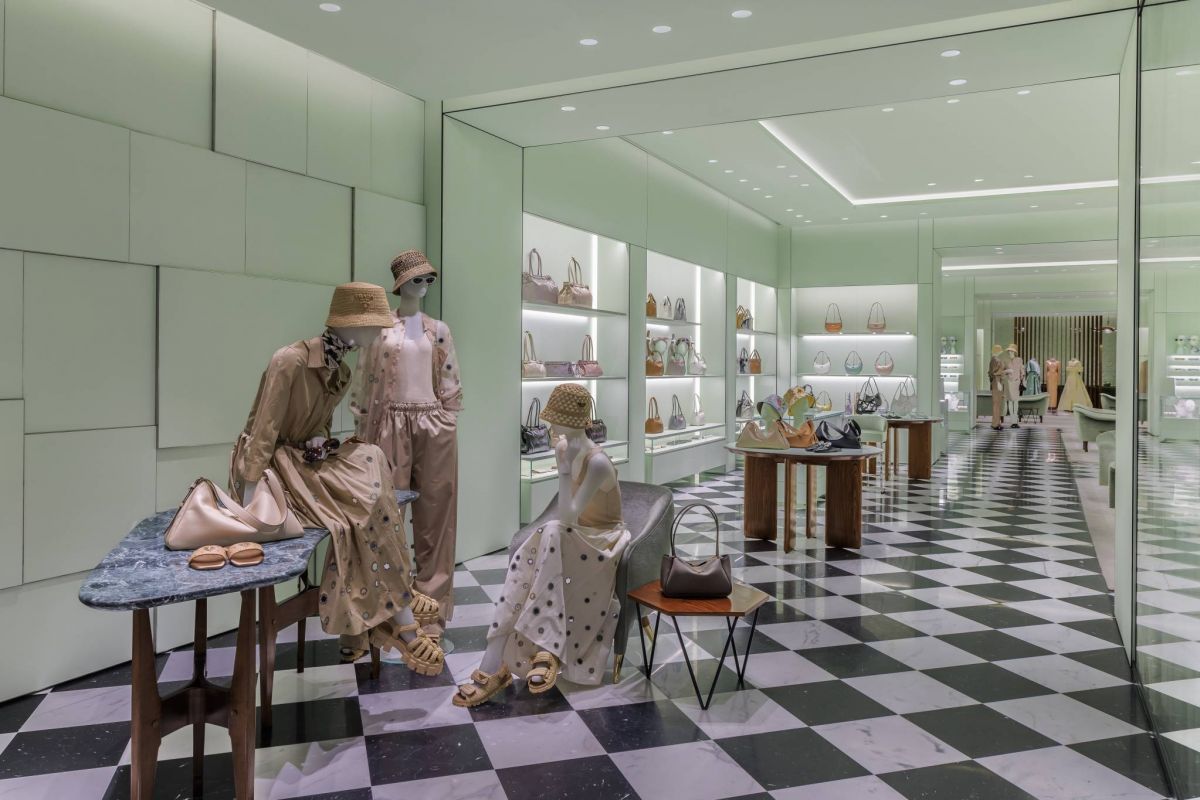 Prada تفتتح متجراً جديداً في السعودية
