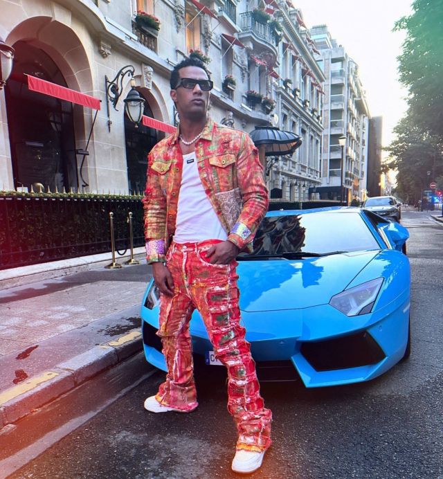 بالفيديو - محمد رمضان يتراجع ويعلن تأجيل حفله في لبنان