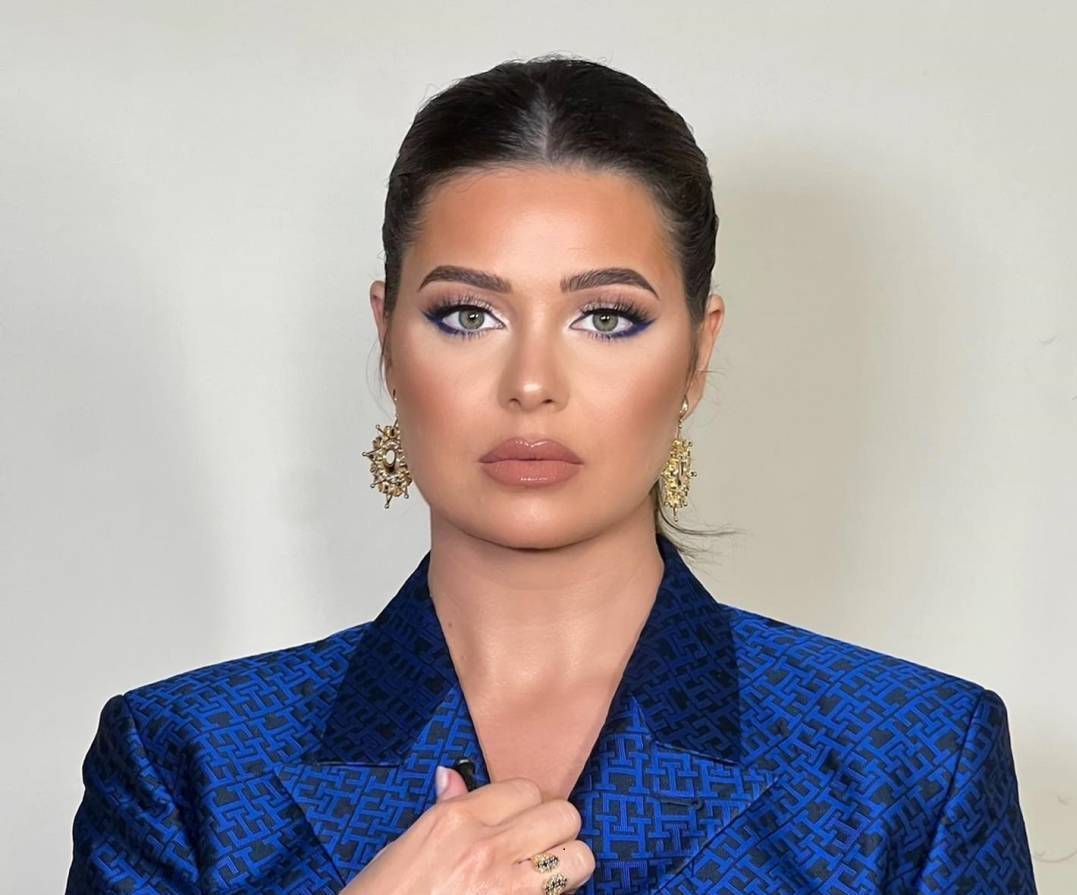 هكذا وصفت يسرا اللوزي منتقديها على السوشيال ميديا