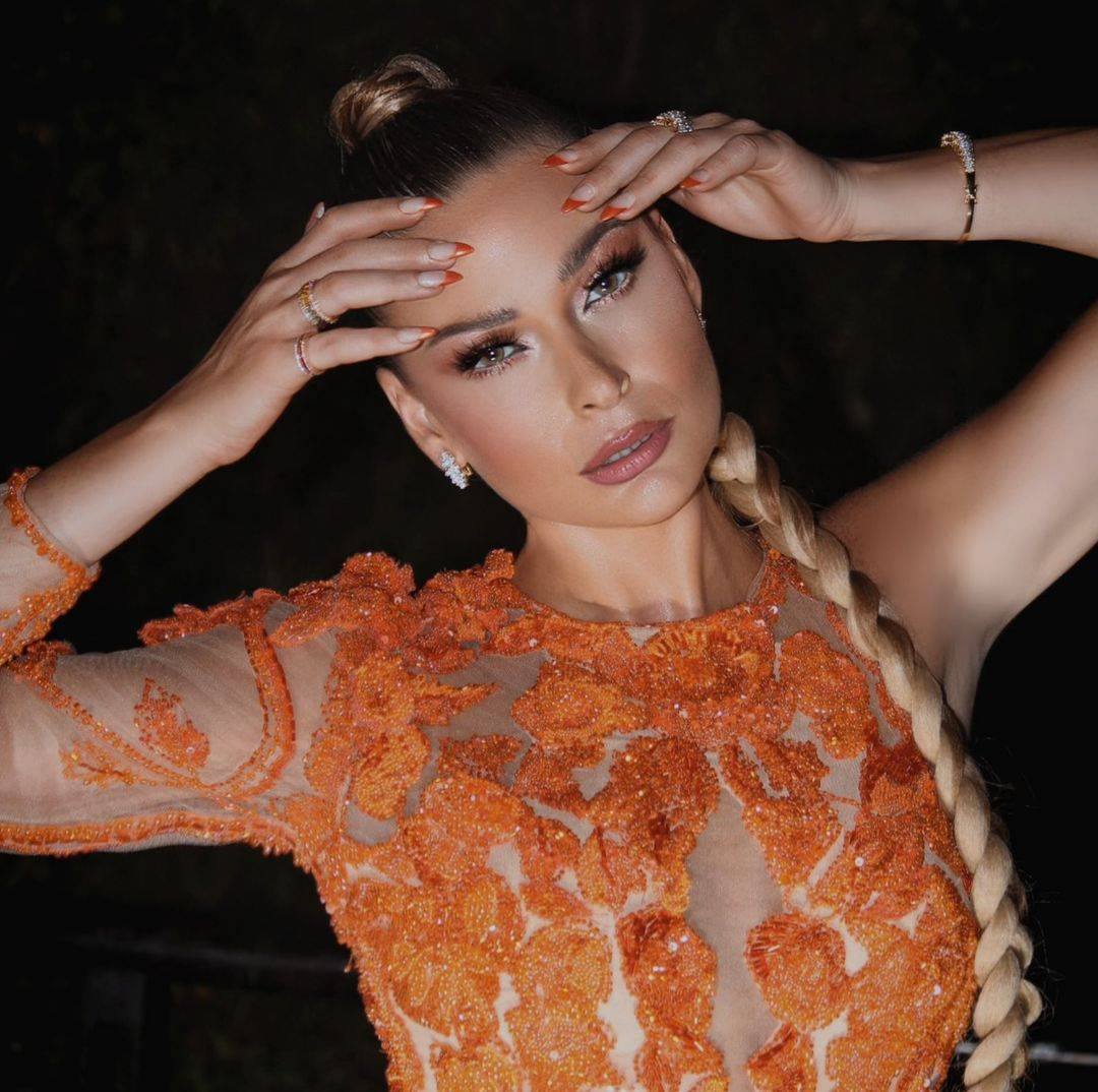 باميلا الكيك تردّ بسخرية على منتقدي كلامها