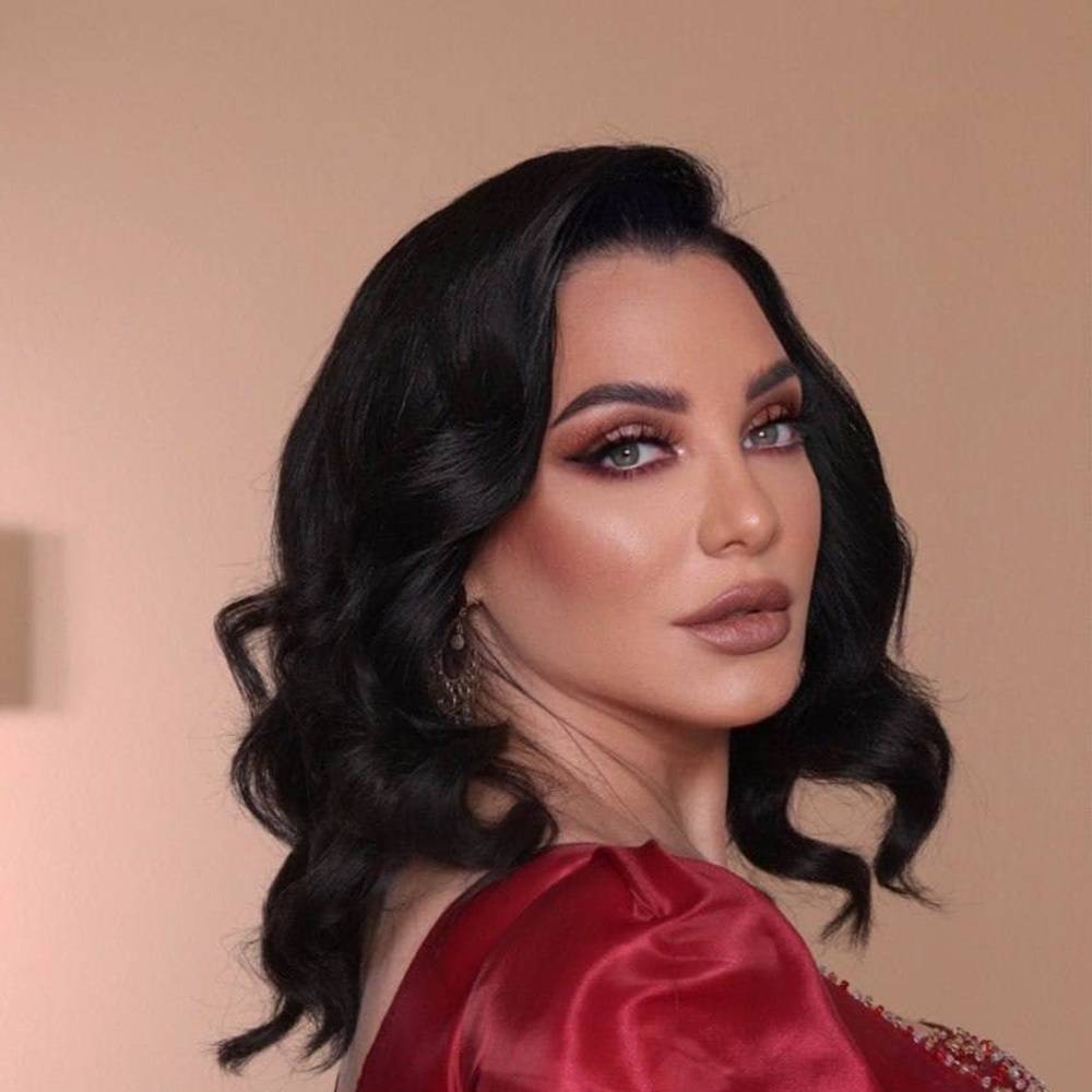 سلاف فواخرجي وأزمة استبدالها بكاريس بشار