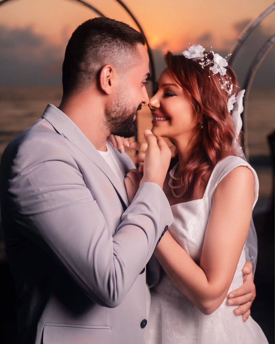 فيديو رومانسي خاص لنادين تحسين بك وإياد عيسى بعد الزواج