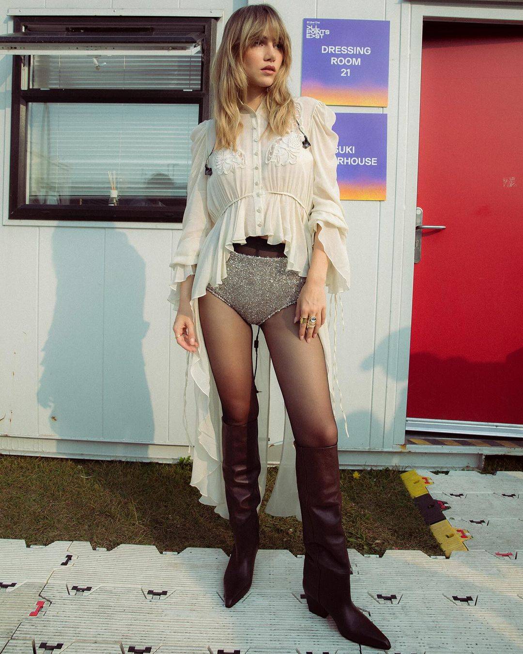 سوكي ووترهاوس تتألق بخواتم Tiffany الفخمة