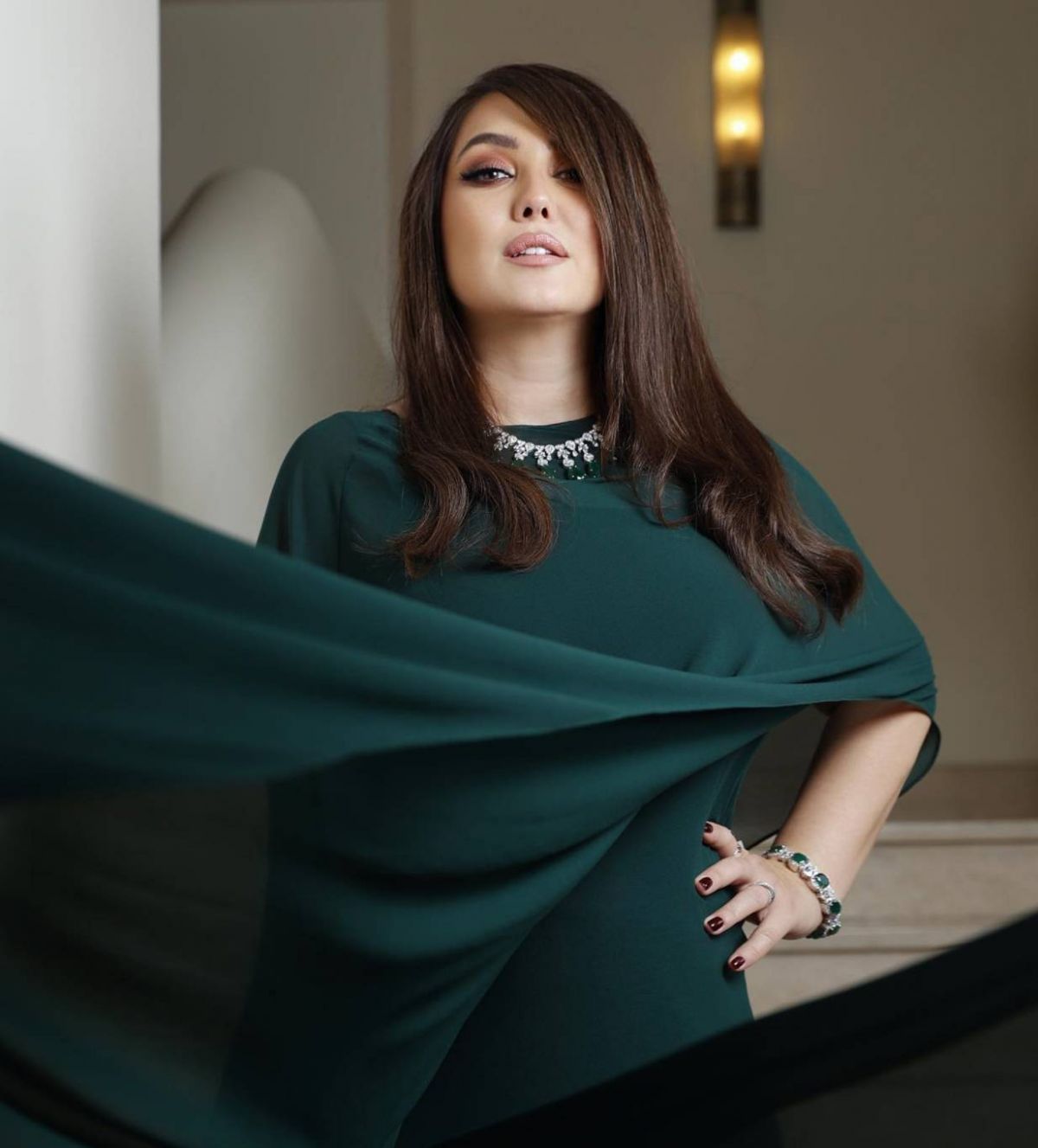 بالصور نجمات الفن يدعمن كندة علوش في ظهورها الأول بمناسبة عامة