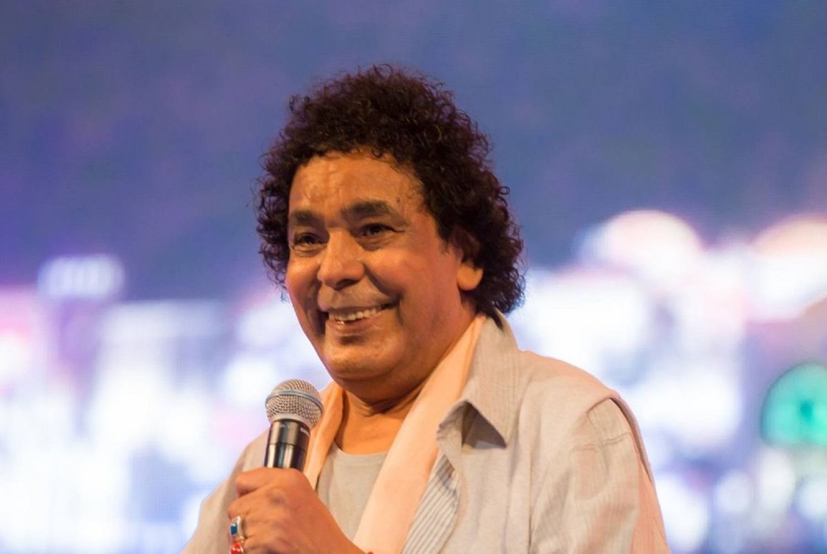 الظهور الأول لمحمد منير بعد مغادرته المستشفى