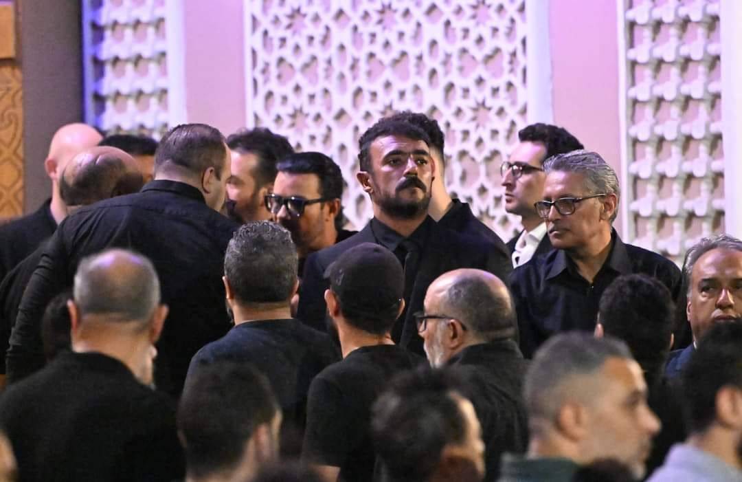 أحمد العوضي يتلقى واجب العزاء في المنتجين الأربعة أحمد العوضي يتلقى واجب العزاء في المنتجين الأربعة