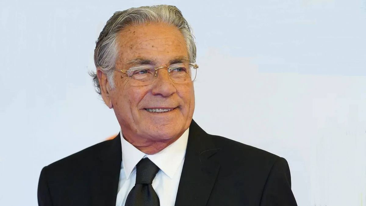 تطورات الحالة الصحية لمصطفى فهمي بعد خضوعه لجراحة في المخ