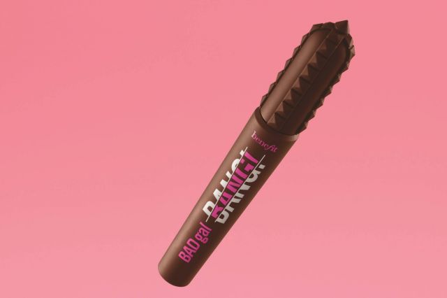 البنّي اللافت Rebel Brown