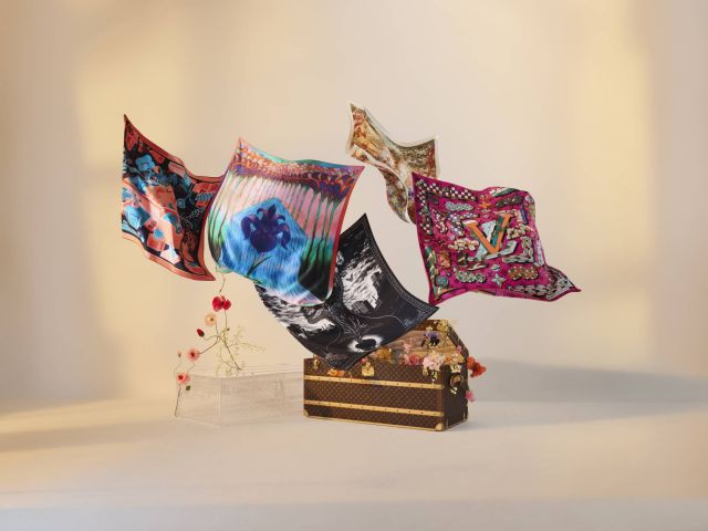 مربعات حريرية فخمة من Louis Vuitton... الأناقة والابتكار