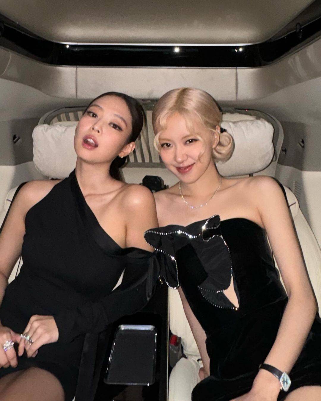 روزي من BLACKPINK تتألق بمجوهرات Tiffany & Co