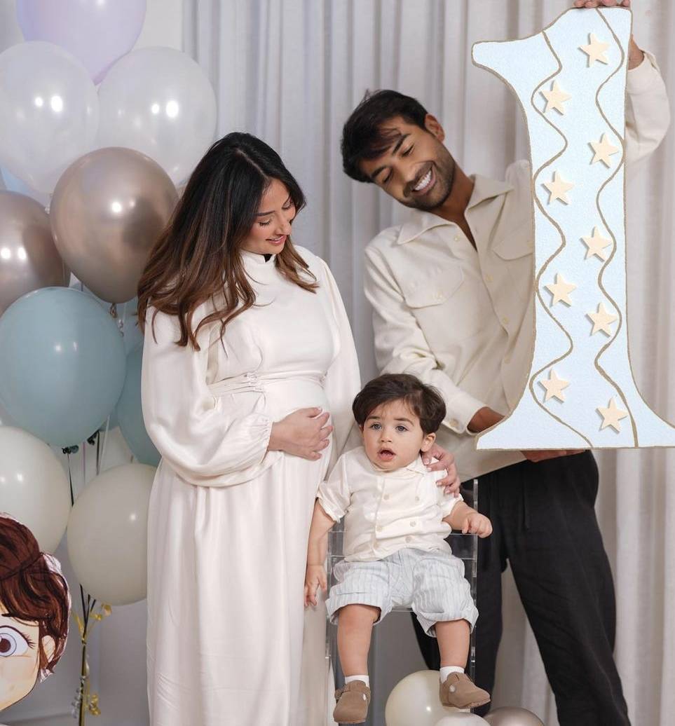 بالفيديو - أجواء رائعة.. هكذا إحتفلت فرح الهادي بعيد ميلاد طفلها آدم