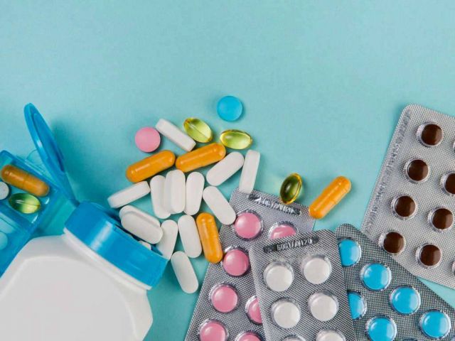 تحذير  من الآثار الجانبية لمسكّنات ألم شائعة