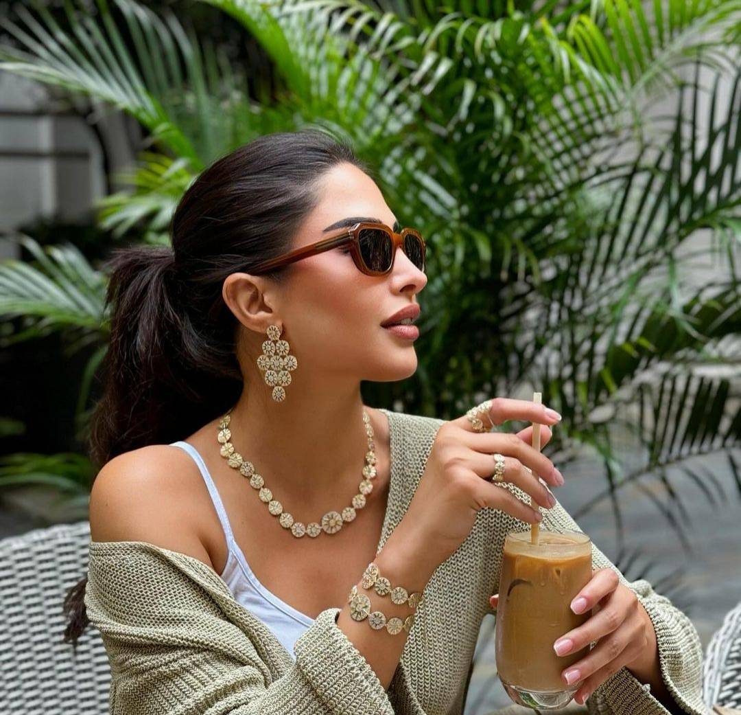 فوز الفهد تثير الجدل بفيديو خاص مع نورة العميري