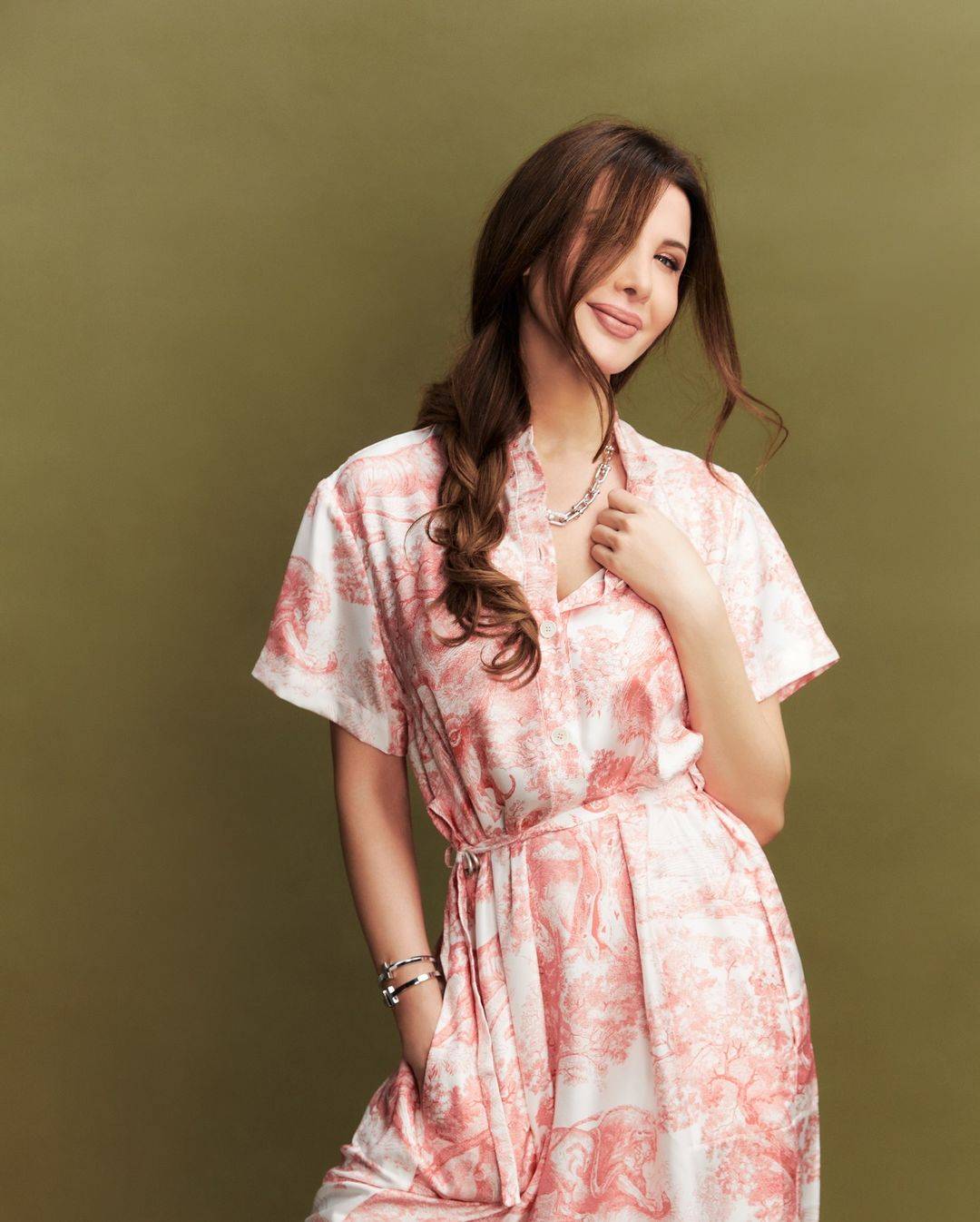 نانسي عجرم تتألق بإطلالات ناعمة من Dior