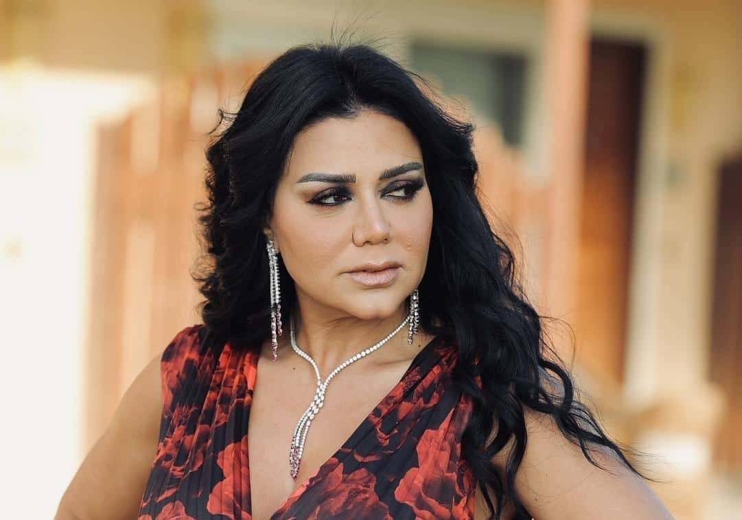 بالصور - رانيا يوسف تشوّق الجمهور لعملها الجديد