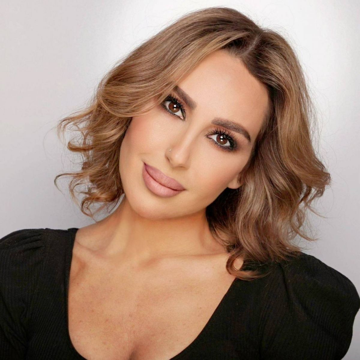 رسالة حب خاصة لورد الخال