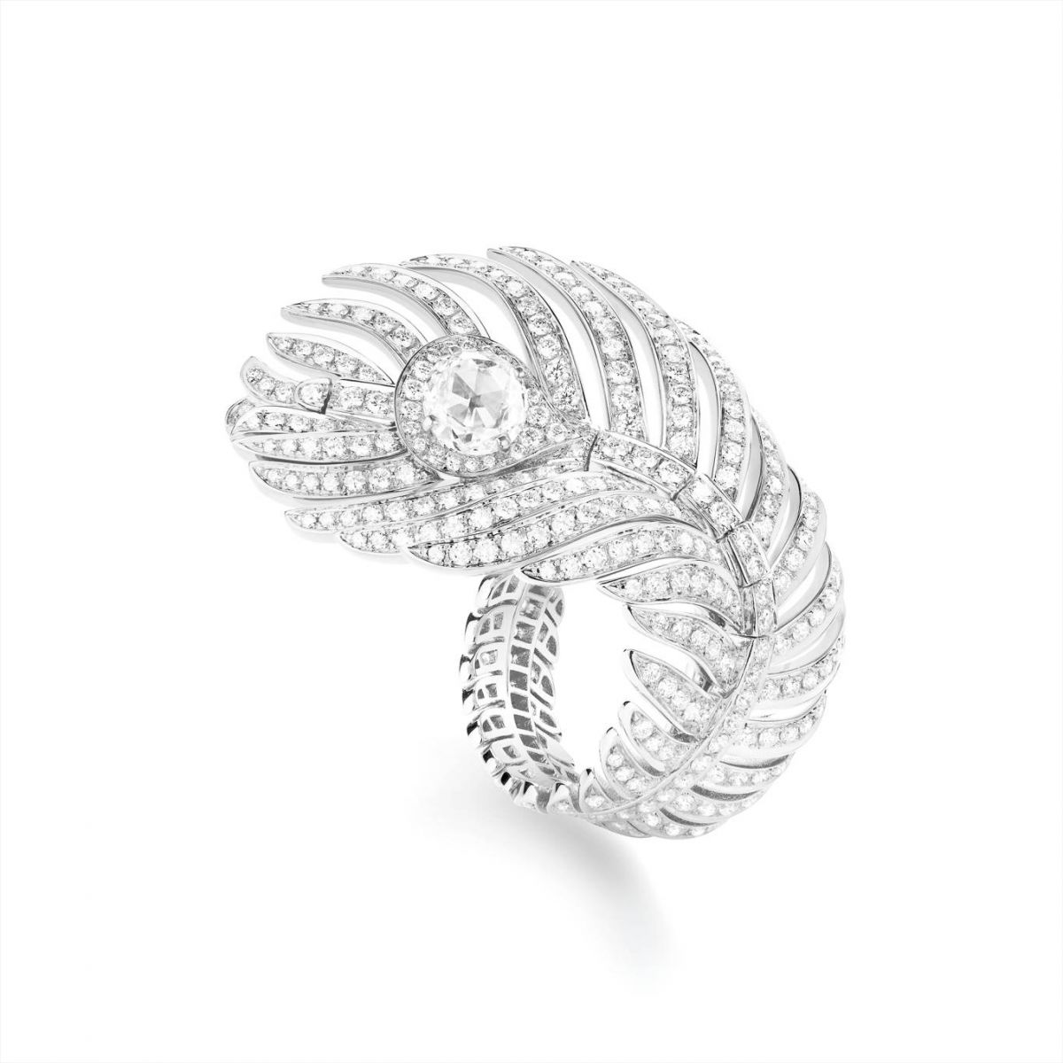 خاتم Plume de Paon الكبير من Boucheron خاتم Plume de Paon الكبير من Boucheron