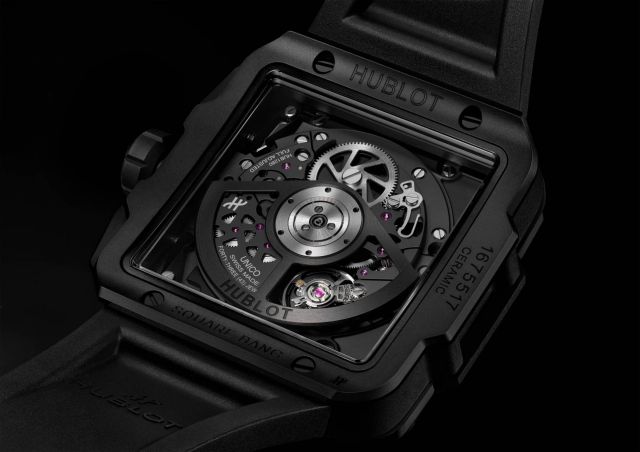 ساعة Square Bang Unico Magic Gold