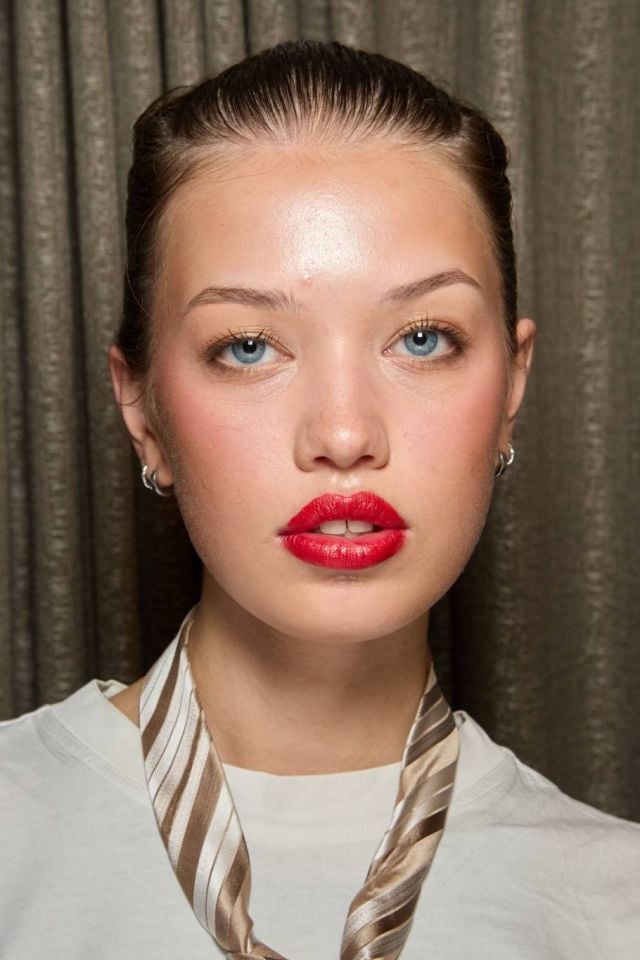 من عرض هيلين أنطوني Helen Anthony ربيع وصيف 2025