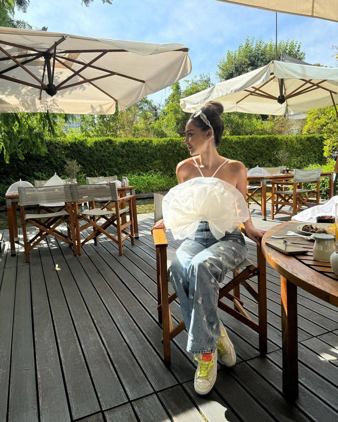 بسمة بوسيل بإطلالات صيفية جريئة